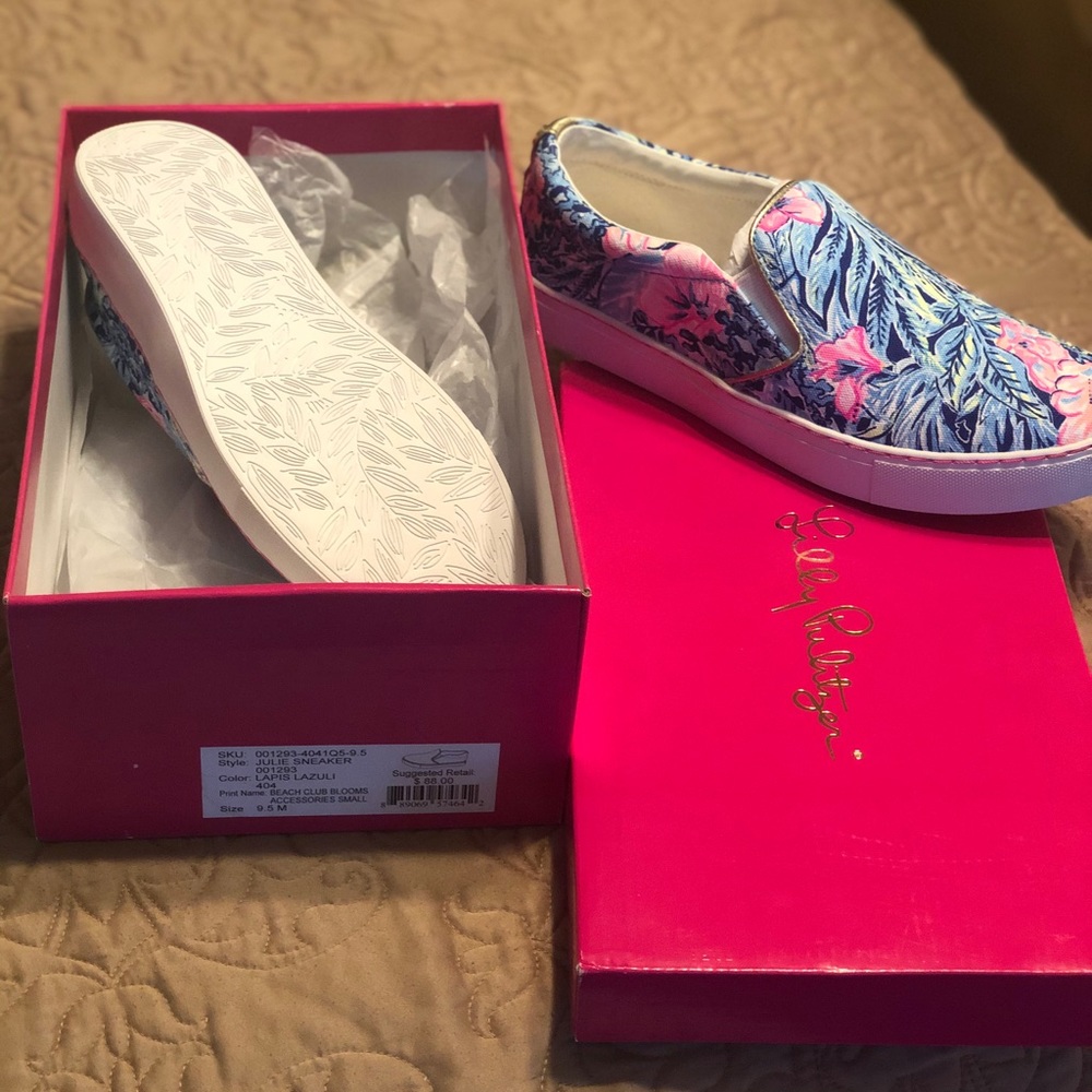 Lily P Julie sneaker 9.5 M new!